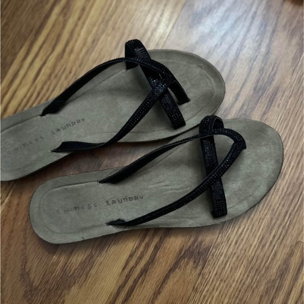 Chinese Laundry Black Sandals
